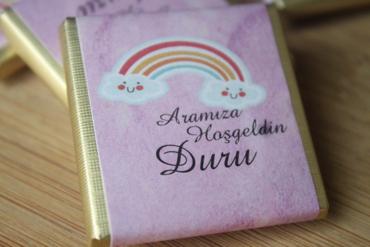 Sargılı Kız Bebek Çikolatası-Hoşgeldin