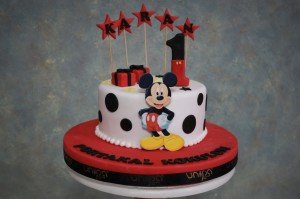 Mickey Mouse Pasta 10 kişilik - Parça Çikolatalı