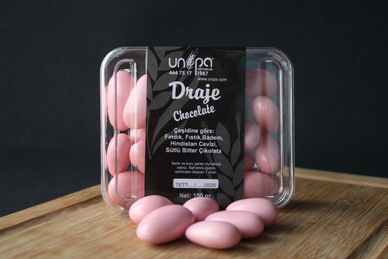 Pembe Badem Şekeri