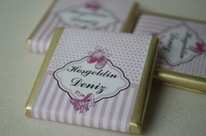 Sargılı Kız Bebek Çikolatası-İsimli