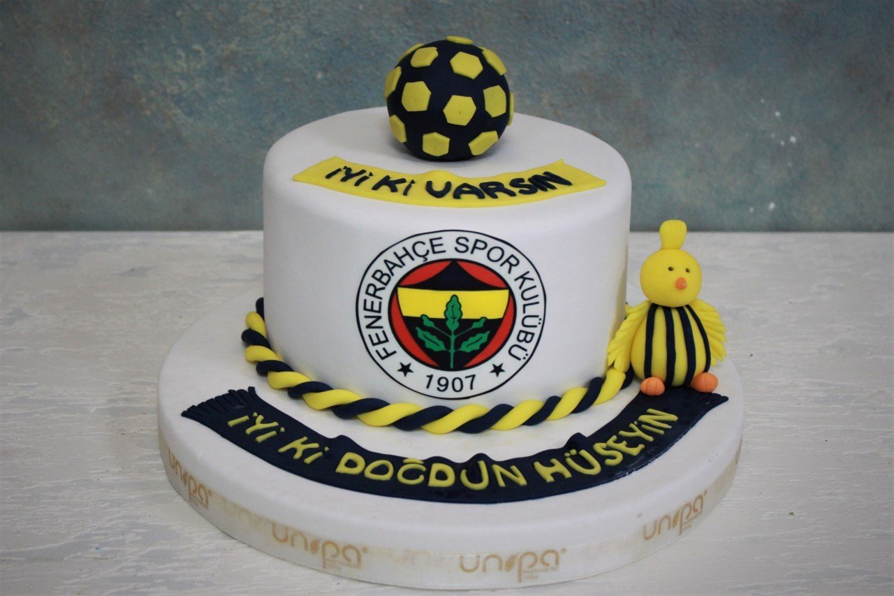 Fenerbahçe Pastası Parça Çikolatalı - 10 kişilik