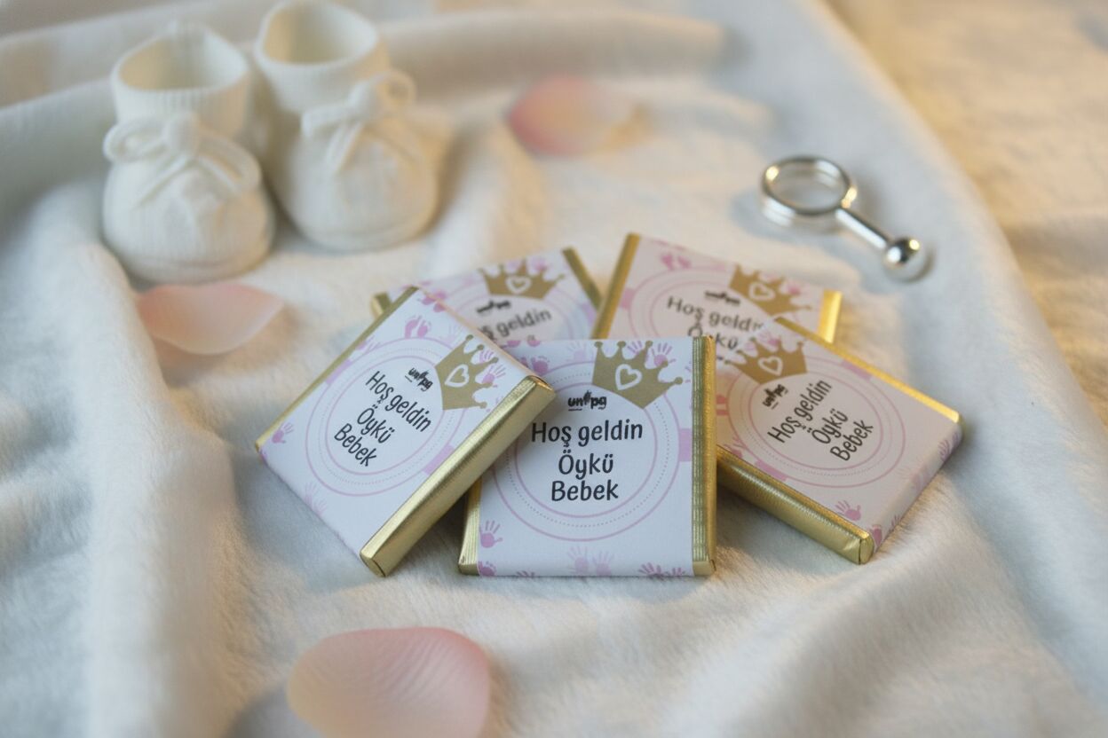 Sargılı Bebek Çikolatası-Taçlı