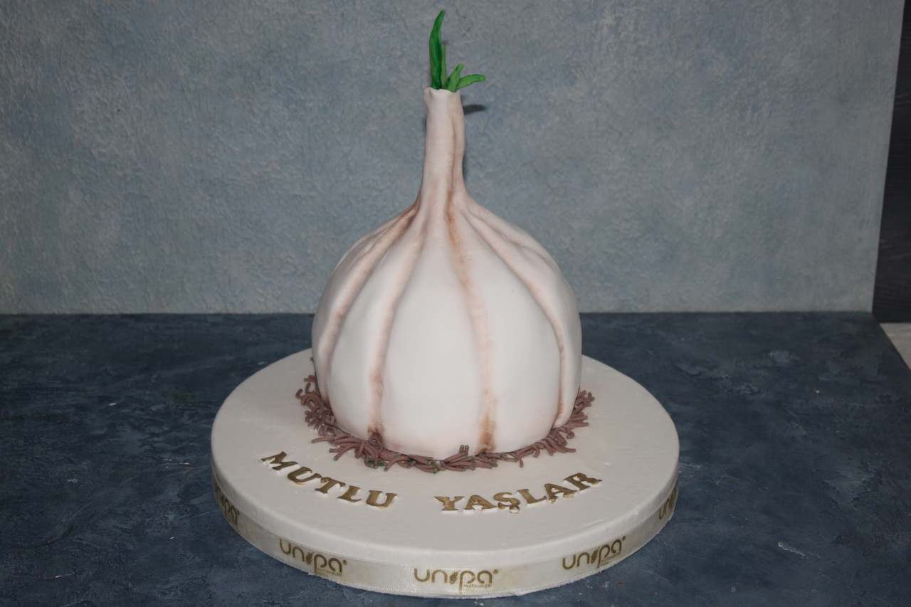 Sarımsak Pasta