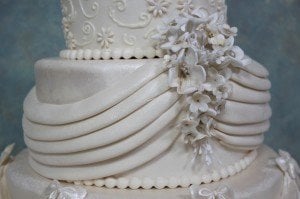 Soft Tonlar Nişan Pastası