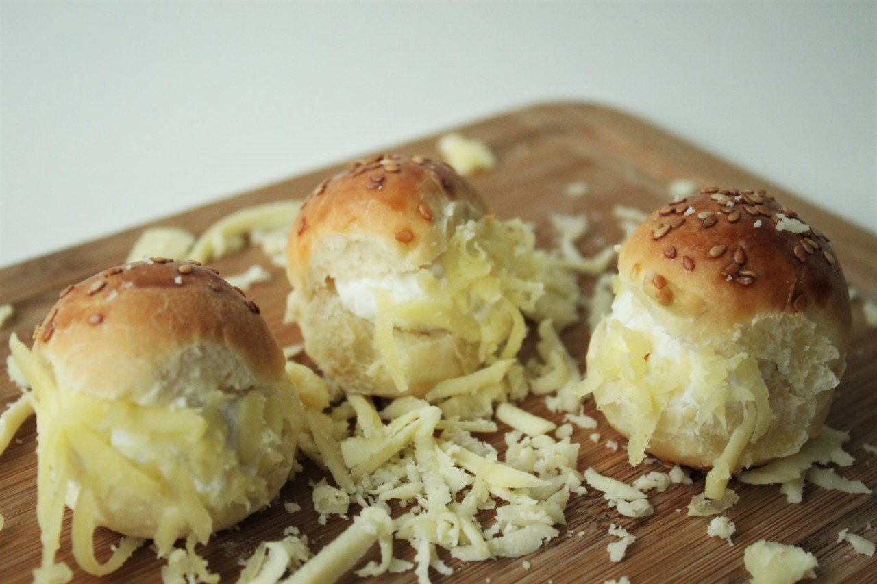 Peynirli Sakallı Poğaça