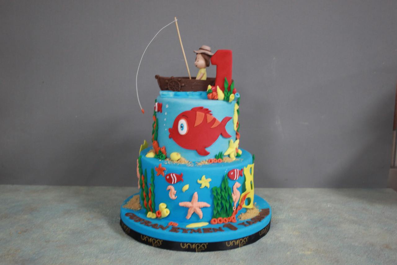 Kırmızı Balık Pasta