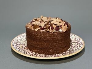 Vişneli Çikolatalı Pasta