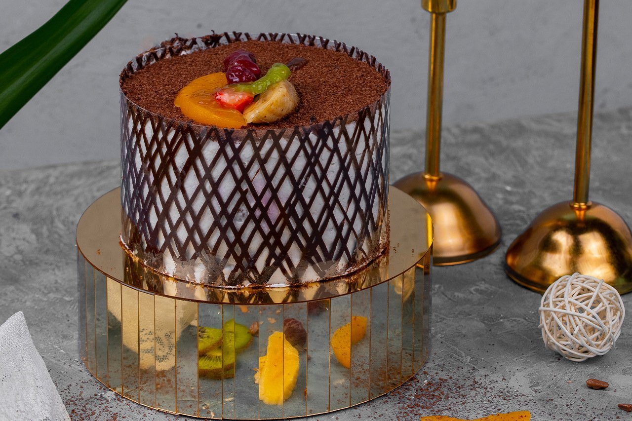 Karışık Meyveli Çikolatalı Pasta