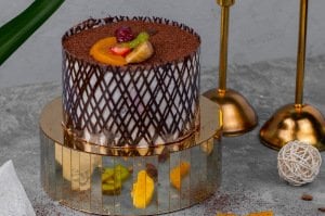 Karışık Meyveli Çikolatalı Pasta