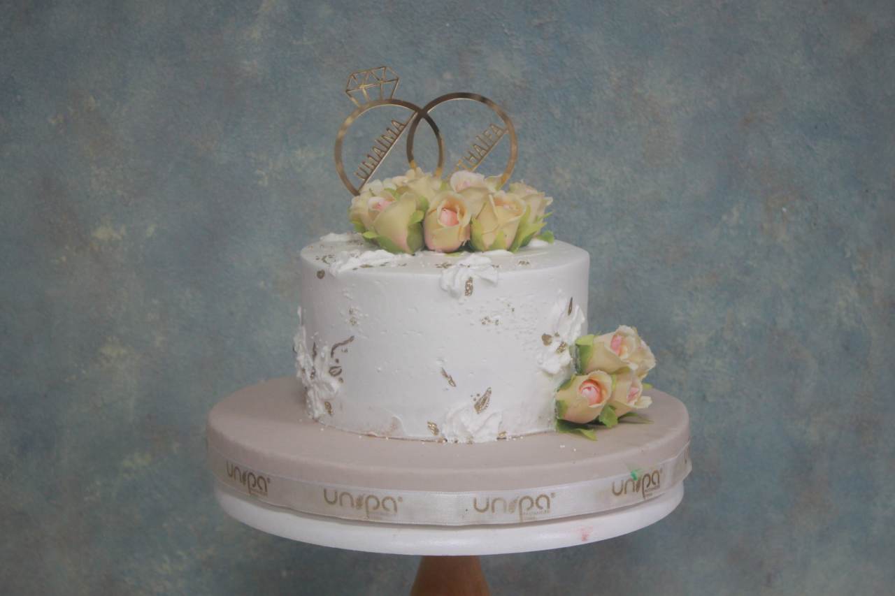 Naked Cake