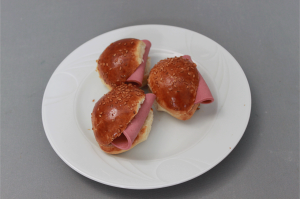 Salamlı Mini Sandivic  (en az 2 kg ) (ön sipariş ile)