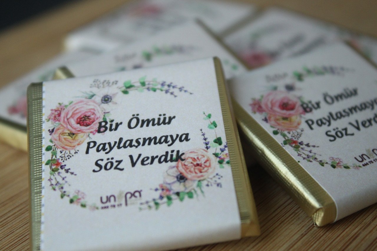 Sargılı Nişan Çikolatası-Çiçekli