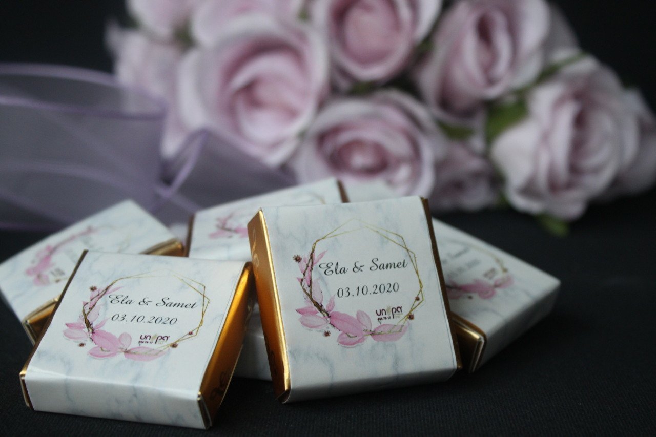 Kutulu Sargılı Nişan Çikolatası